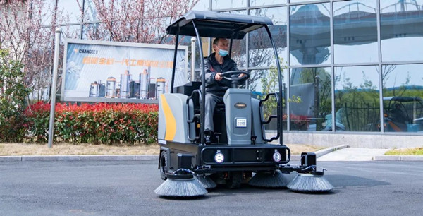 客戶要如何選擇合適的掃地機(jī)？