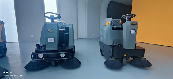 電動清掃車全面保養(yǎng)維護(hù)小知識